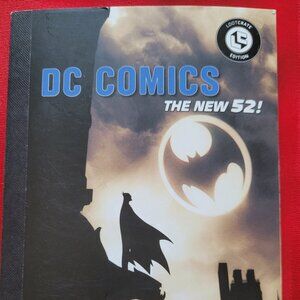 2017 DC COMICS, BOOK OF 40 POSTERS!!!
